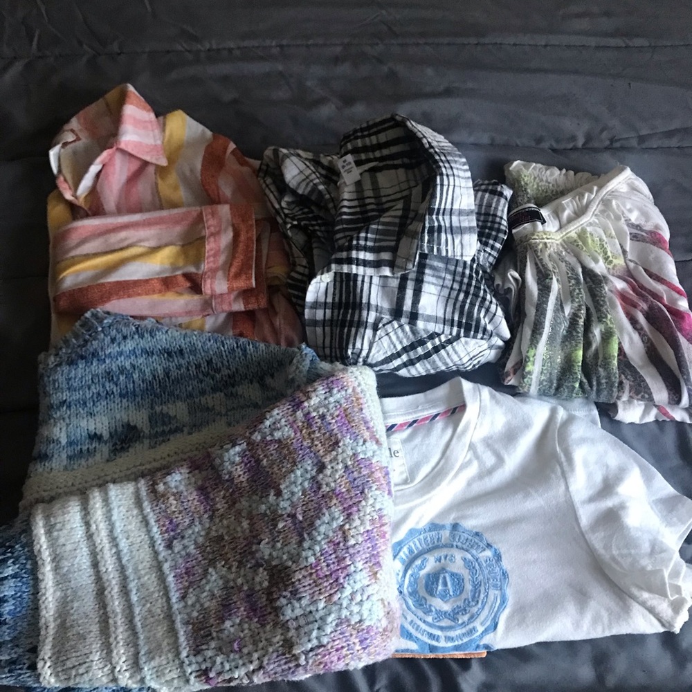 Mixed Women's Tops & Knitwear Bundle - White, Pink, Blue, Black size medium 8